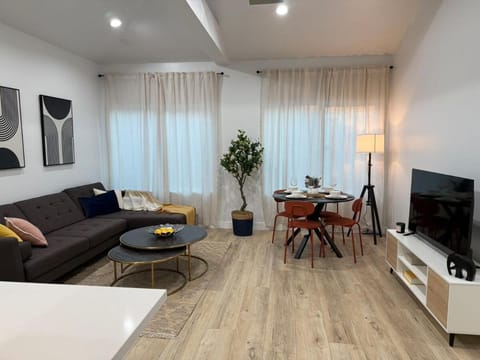 Living room, Seating area, Evening entertainment