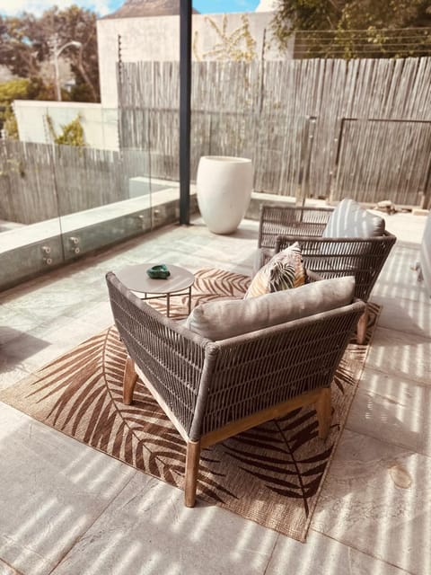 IBIZA SUITE in MODERN, LUXURY VILLA in CAMPS BAY Apartment in Camps Bay