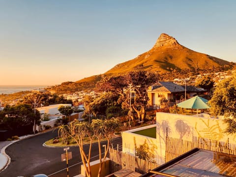 IBIZA SUITE in MODERN, LUXURY VILLA in CAMPS BAY Apartment in Camps Bay