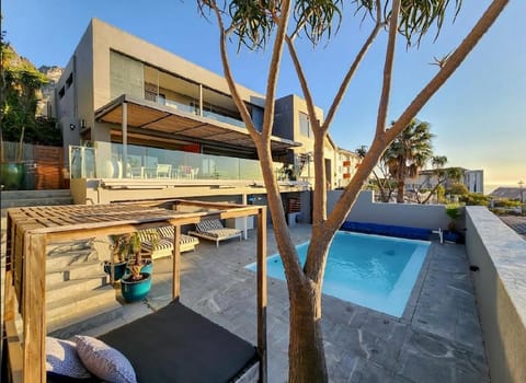 IBIZA SUITE in MODERN, LUXURY VILLA in CAMPS BAY Apartment in Camps Bay