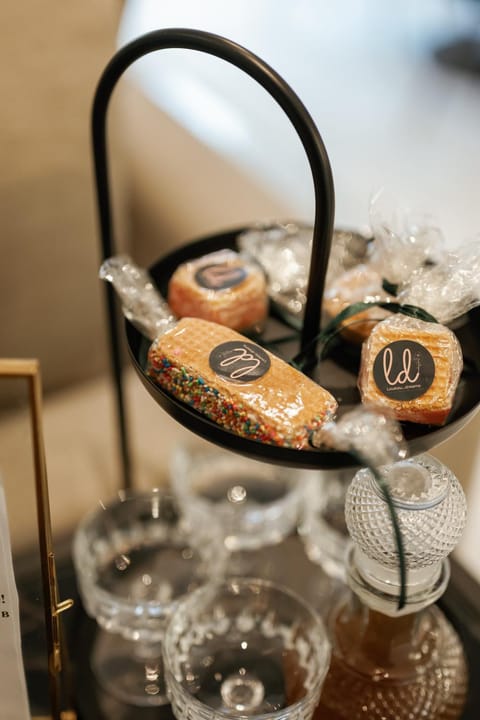 Restaurant/places to eat, Food