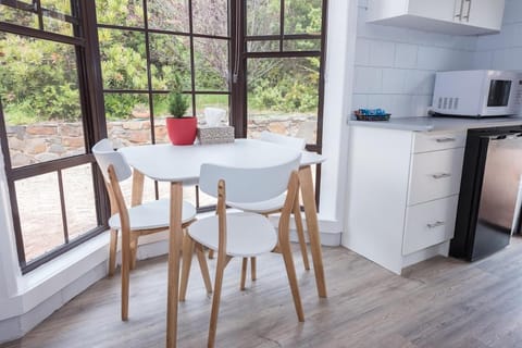 Anchors Away Apartment in Bicheno