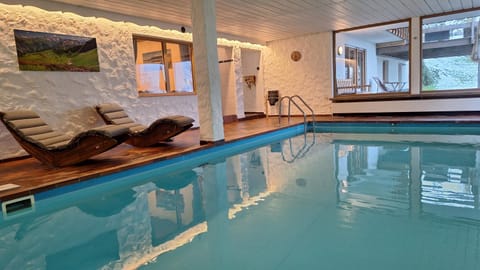 Pool view, Swimming pool, sunbed