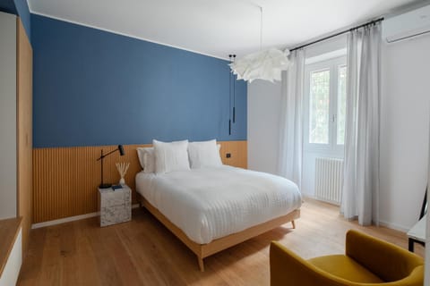 Bed, Photo of the whole room, Bedroom, air conditioner
