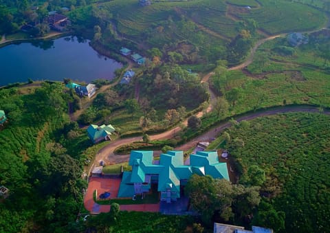 Day, Neighbourhood, Natural landscape, Bird's eye view, Lake view, River view
