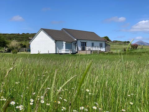 Dounhuila Self-Catering Cottage House in Scotland