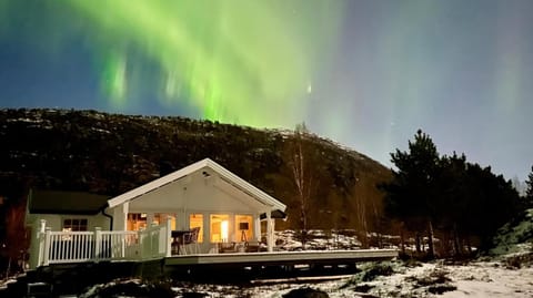 Efjord and Stetind Resort - Cabin Ocean Cabin in Nordland, Norway