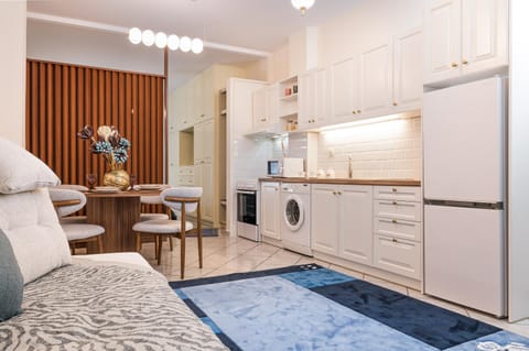 Kitchen or kitchenette, Living room, Seating area
