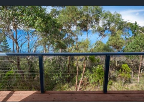 The Cove House in South Bruny