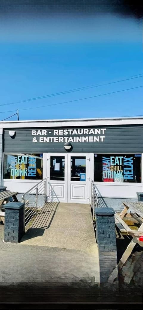 The Retreat - Turnberry Holiday Park Amazing Sea View Campground/
RV Resort in England