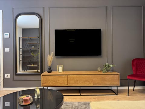 TV and multimedia, Seating area