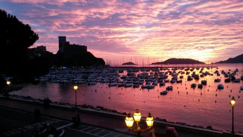 Autumn, On site, Sunset