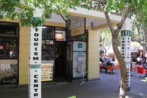 Restaurant/places to eat, Activities