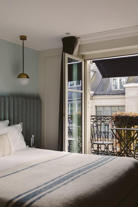 Bed, View (from property/room), Balcony/Terrace, Photo of the whole room, Bedroom