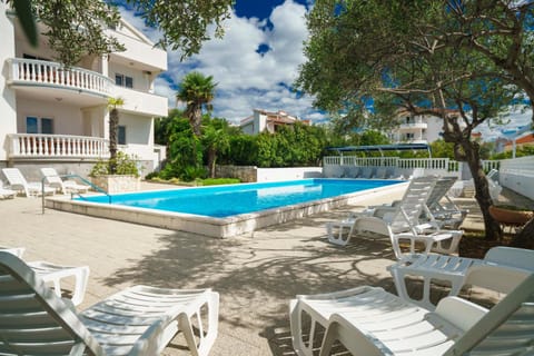 Apartments House Rina - 2 Apartment in Šibenik-Knin County, Croatia