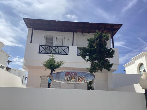 Property building, View (from property/room)