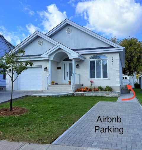 Facade/entrance, Parking