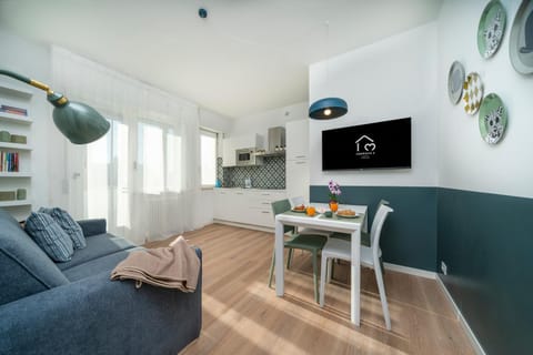 Kitchen or kitchenette, Living room, kitchen