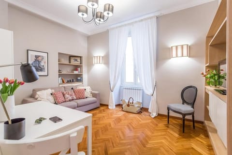 Living room, Photo of the whole room, Seating area