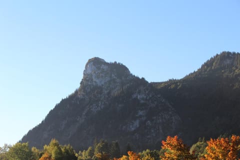 Nearby landmark, Day, Hiking, Autumn, Mountain view, Location