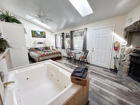 Pine Knot Guest Ranch Farm Stay in Big Bear