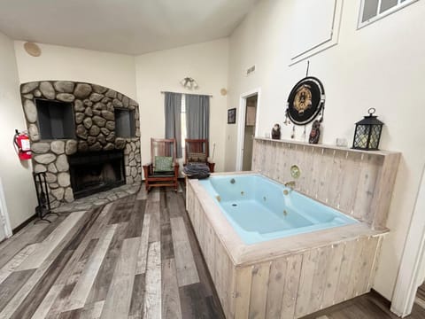 Pine Knot Guest Ranch Farm Stay in Big Bear