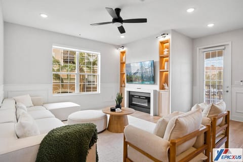 The epic Orlando Vista Cay Apartment in Highlands Reserve