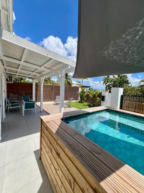 Patio, Pool view, Swimming pool