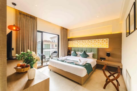 Bed, TV and multimedia, Photo of the whole room