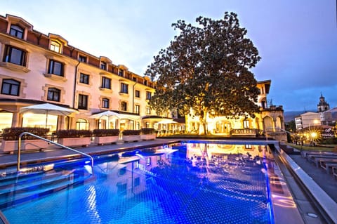 Spring, Night, Summer, Garden, Balcony/Terrace, Pool view, Swimming pool