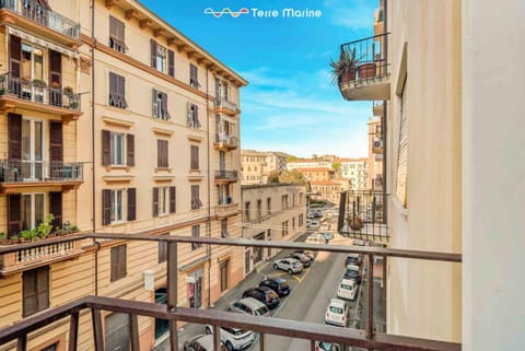 Dar Holiday Home, Terre Marine Apartment in La Spezia