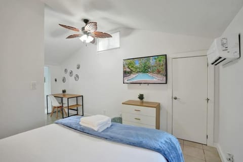 Tropical Oasis Studio w Pool Inn in Fort Lauderdale