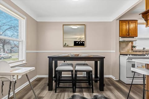 Newly Renovated 4 Bedroom 2 Bath Downtown Dearborn House in Dearborn Heights