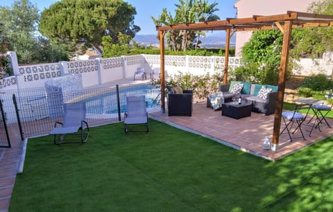 Balcony/Terrace, Swimming pool