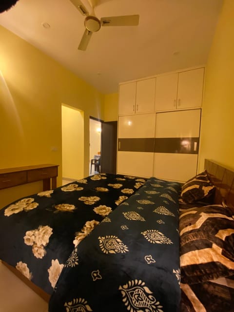 Bed, Bedroom, wardrobe