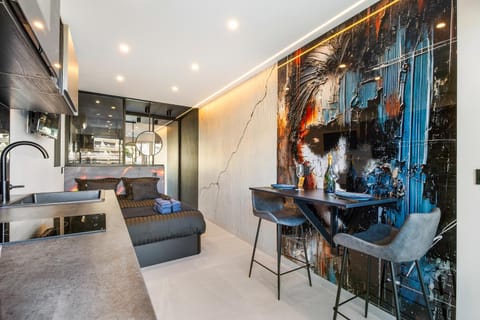 Living room, Dining area