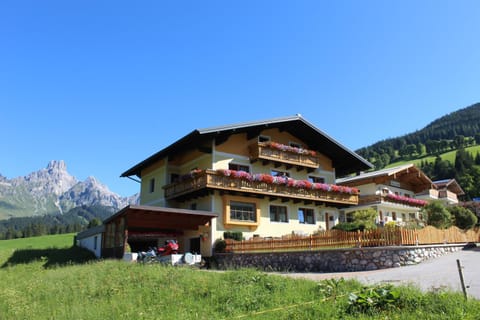 Property building, Day, Natural landscape, Mountain view