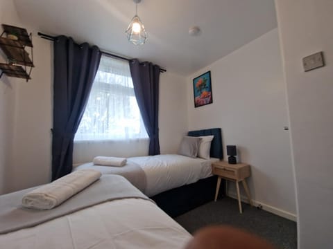 Bed, Photo of the whole room, Bedroom, heating, internet, towels