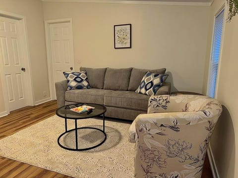 Cozy and quiet four Four Pets Yes House in Beaufort