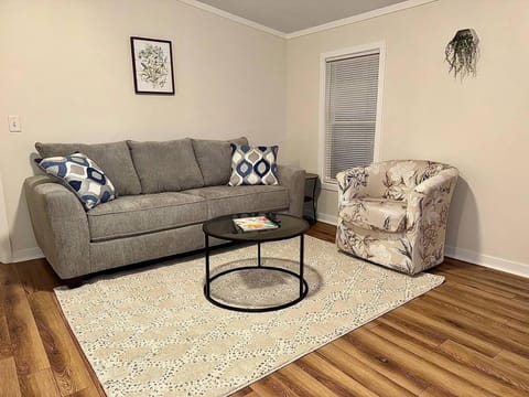 Cozy and quiet four Four Pets Yes House in Beaufort