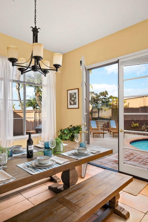 Encinitas Retreat Private Pool and Spa Short Drive to Beach House in Encinitas