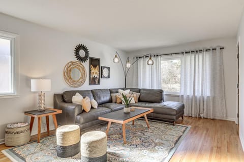 Fox Run Bungalow with Patio and Yard in Lincoln! House in Lincoln