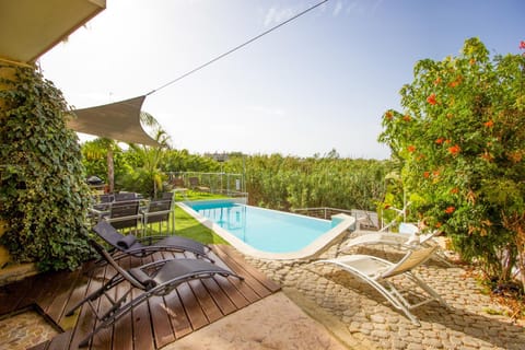 Property building, Day, Summer, BBQ facilities, Garden, On site, Garden view, Pool view, Sea view, Swimming pool, Alcoholic drinks, Non alcoholic drinks