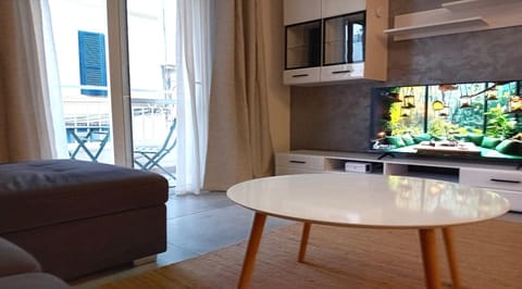 Balcony/Terrace, Living room