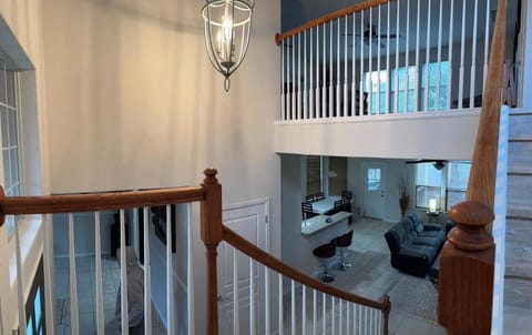 Alamo City Retreat - Wi-Fi, Parking, Self Check In House in San Antonio