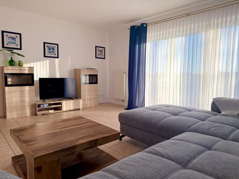 Ferienwohnung Muschel 1 mit Terrasse und Garten, Bensersiel Apartment in Esens