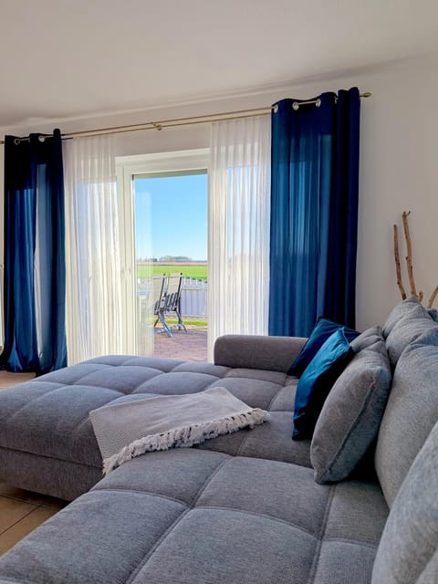 Ferienwohnung Muschel 1 mit Terrasse und Garten, Bensersiel Apartment in Esens