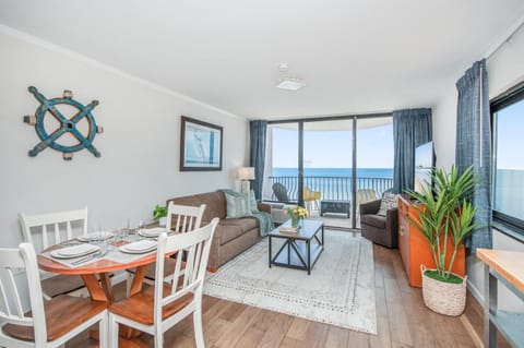 Balcony/Terrace, Living room, Dining area, Sea view