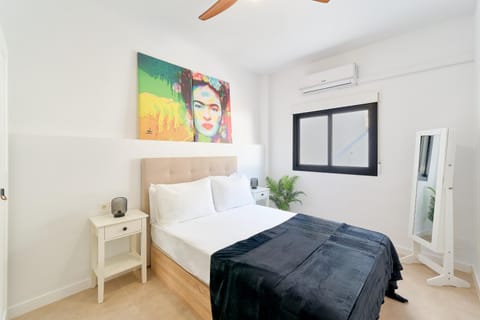 Bed, Bedroom, air conditioner