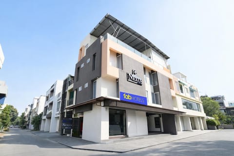 Property building, Facade/entrance